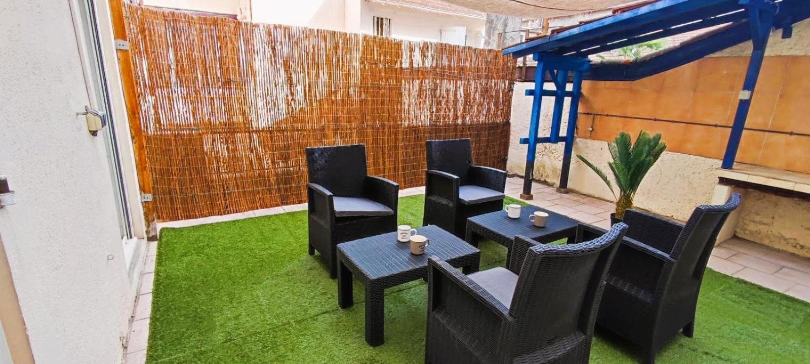 Appartements - Halles Brauhauban Тарб Екстер'єр фото